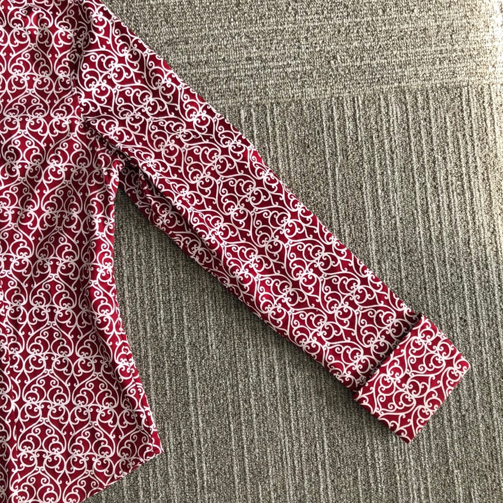 Talbots Red Scroll Button Down Shirt Size 6p - image 5